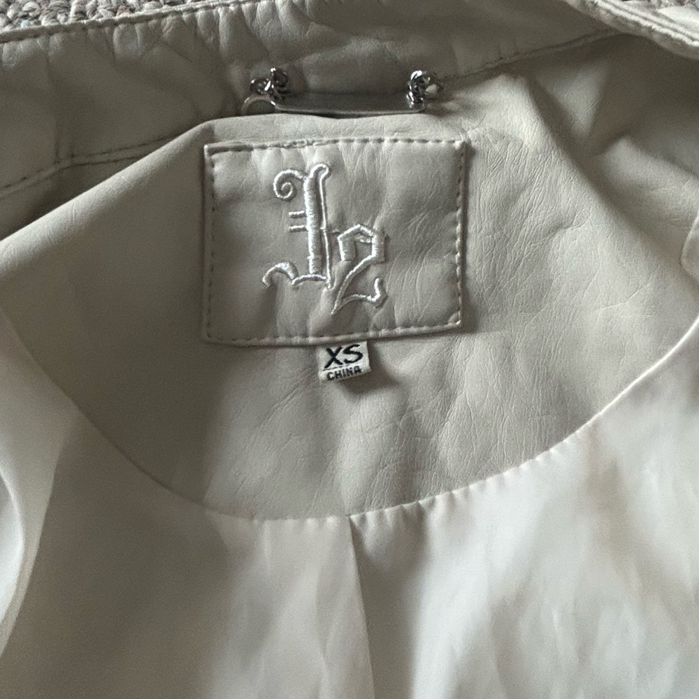 Light Cream Cropped Zip Jacket - Picture 3 of 5